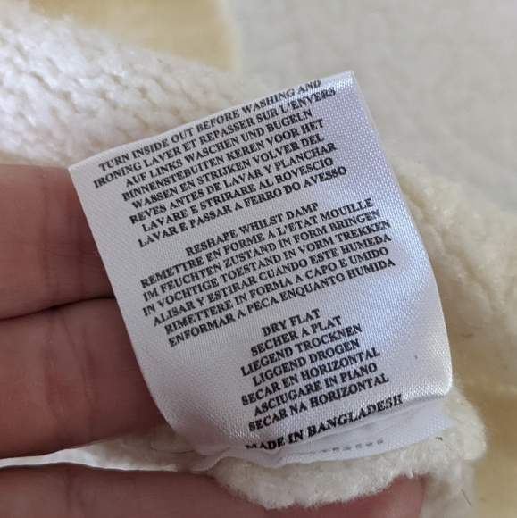 BRAVE Soul London Y2K Oversized Low V Neck Cream Sweater M - Picture 10 of 14